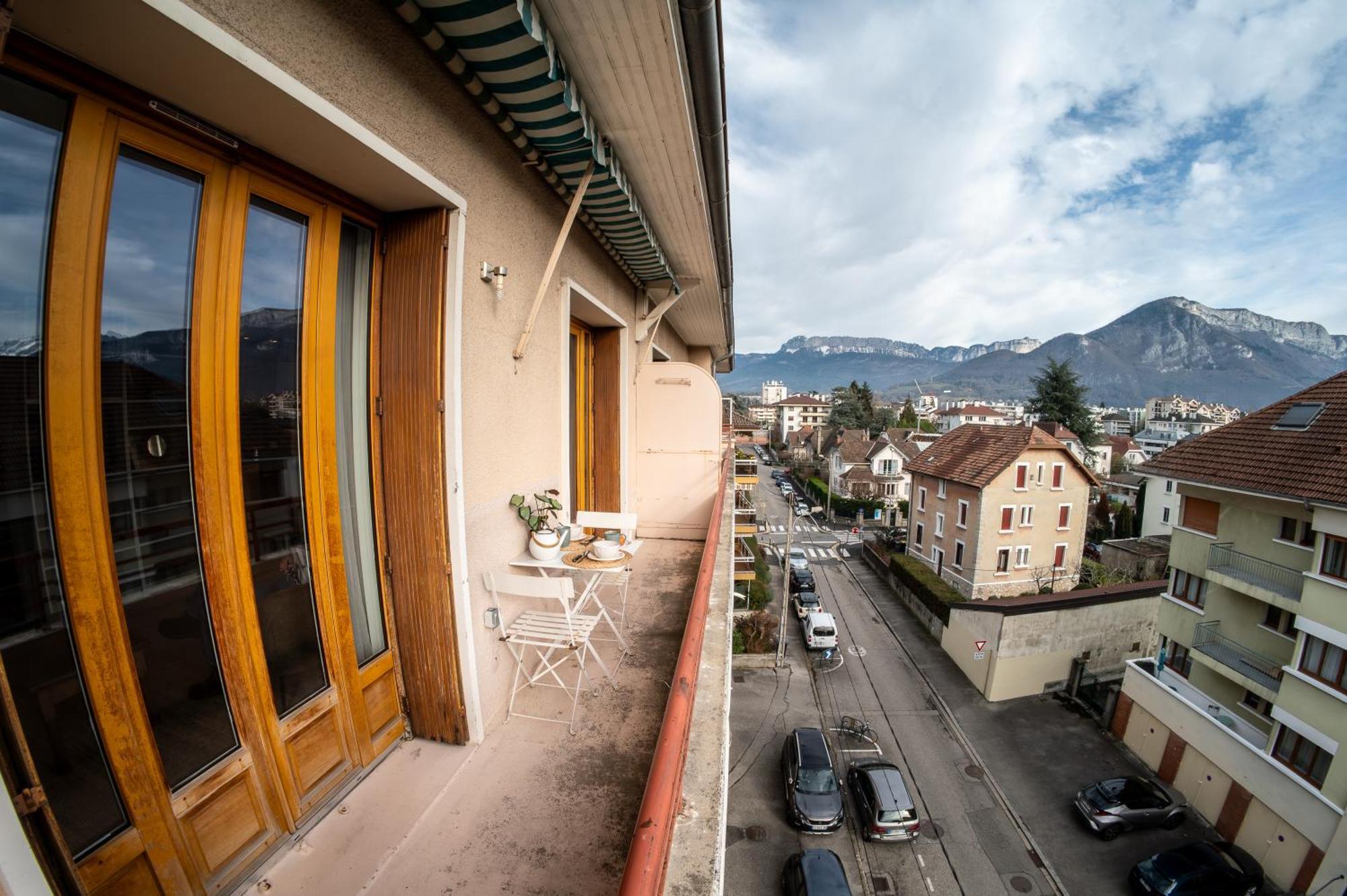 Апартаменты Les 3 Monts - Vue Panoramique Sur Les Montagnes Анси Экстерьер фото